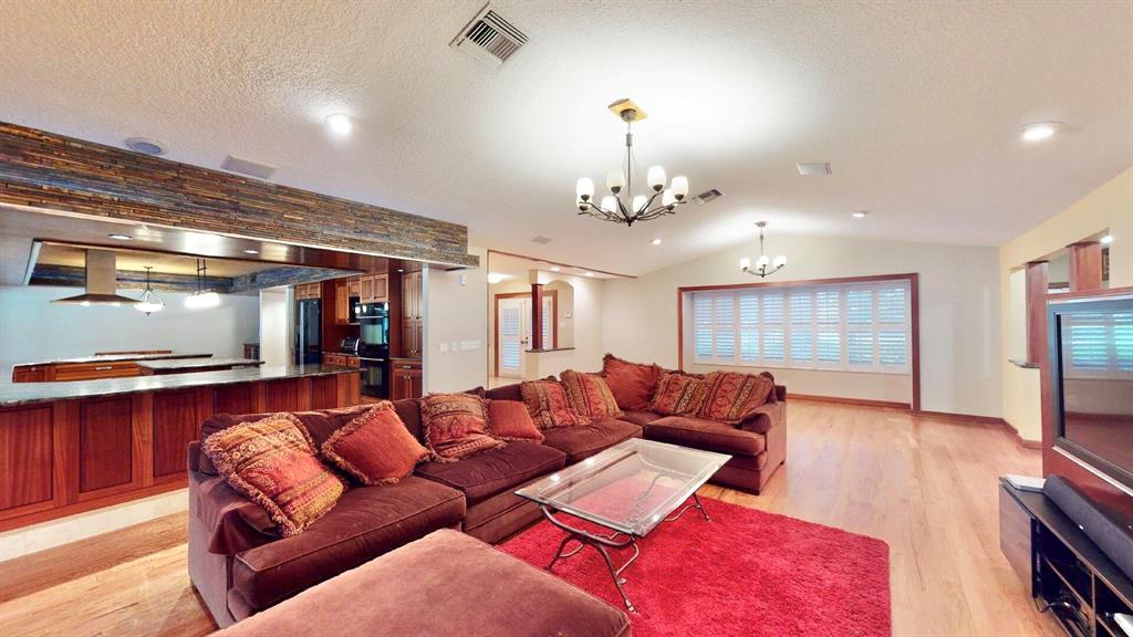 3820 NW 101 Drive