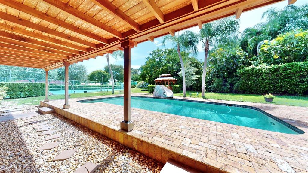 3820 NW 101 Drive