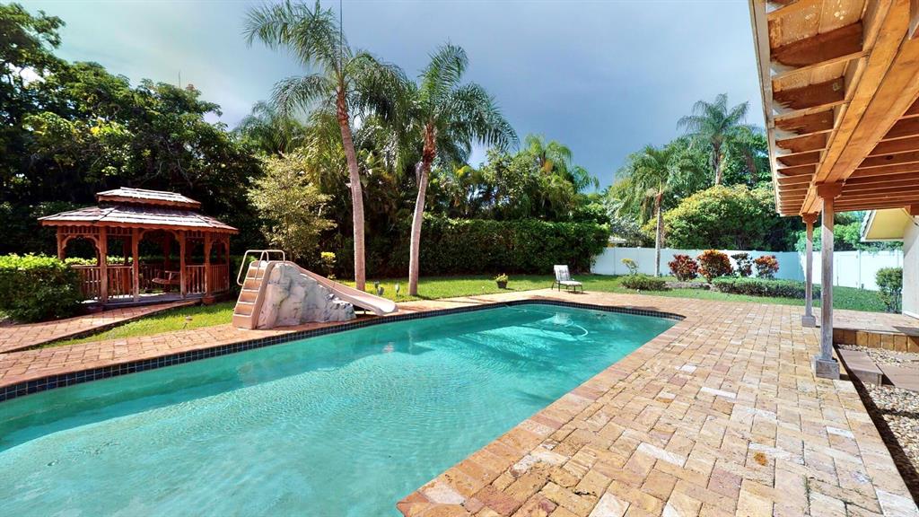 3820 NW 101 Drive