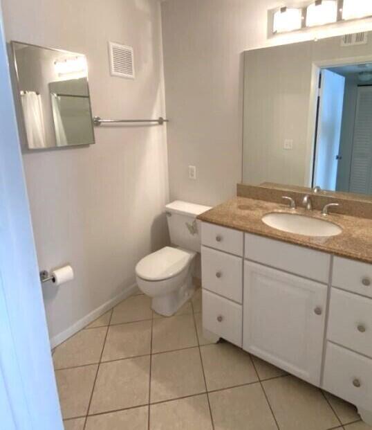 815 W Boynton Beach Boulevard Unit: 4-103