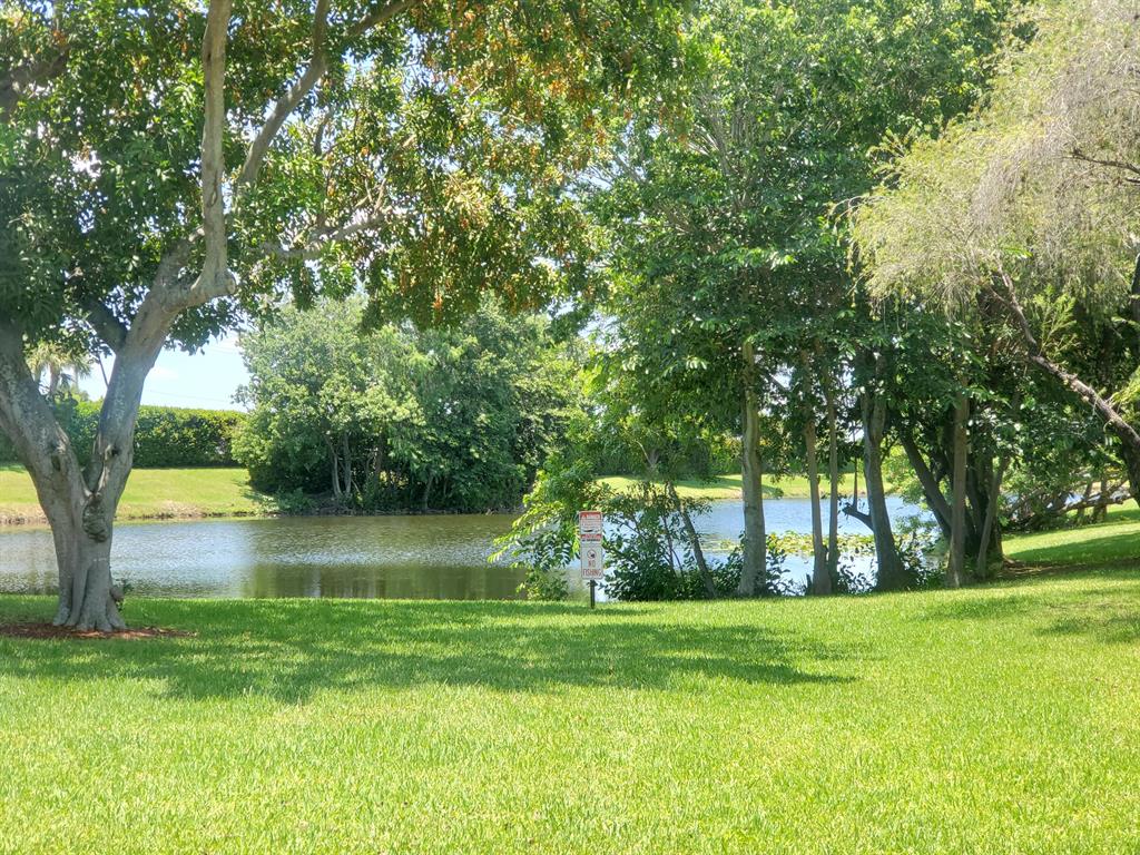 815 W Boynton Beach Boulevard Unit: 4-103