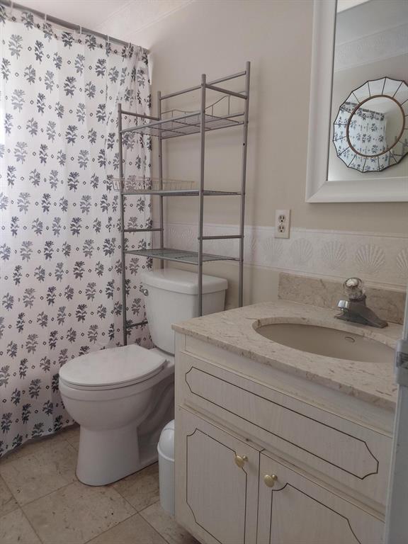 5505 N Ocean Boulevard Unit: 2-102