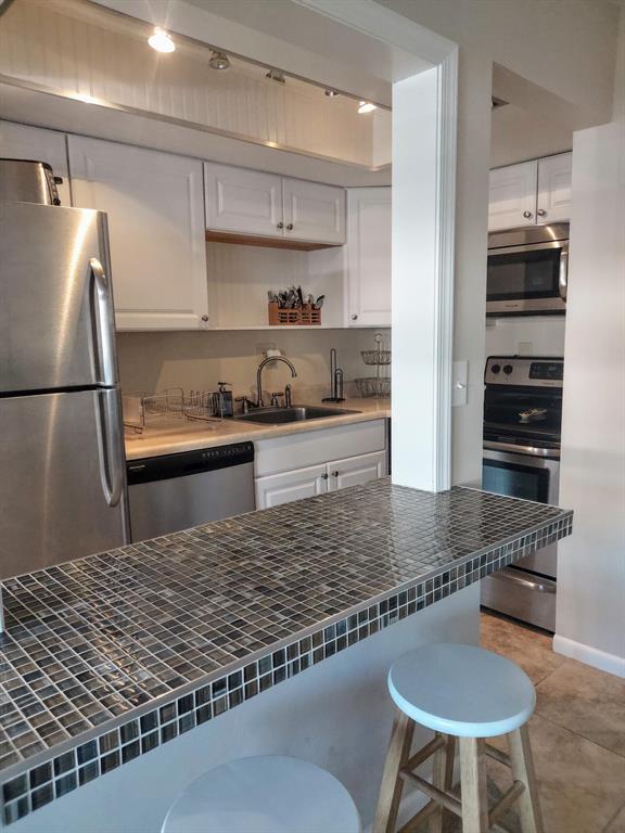 5505 N Ocean Boulevard Unit: 2-102