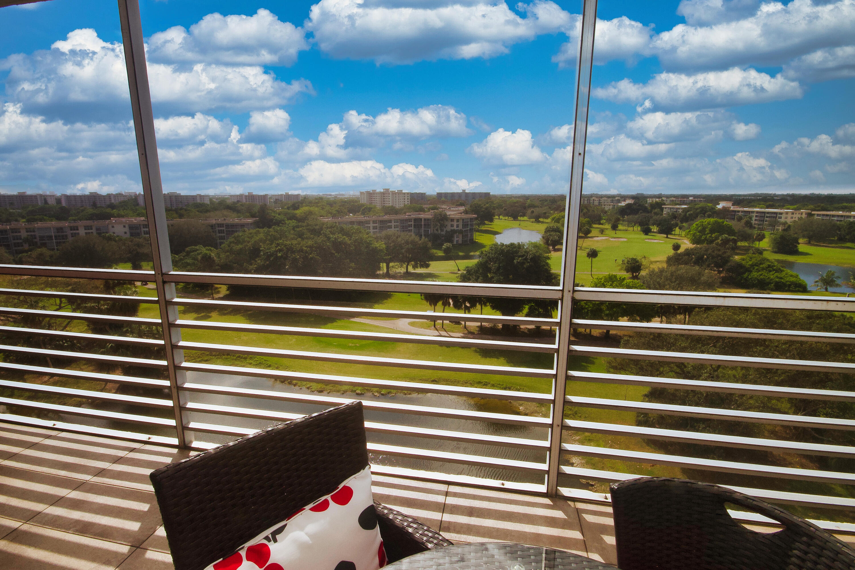 3510 Oaks Way Unit: 1001