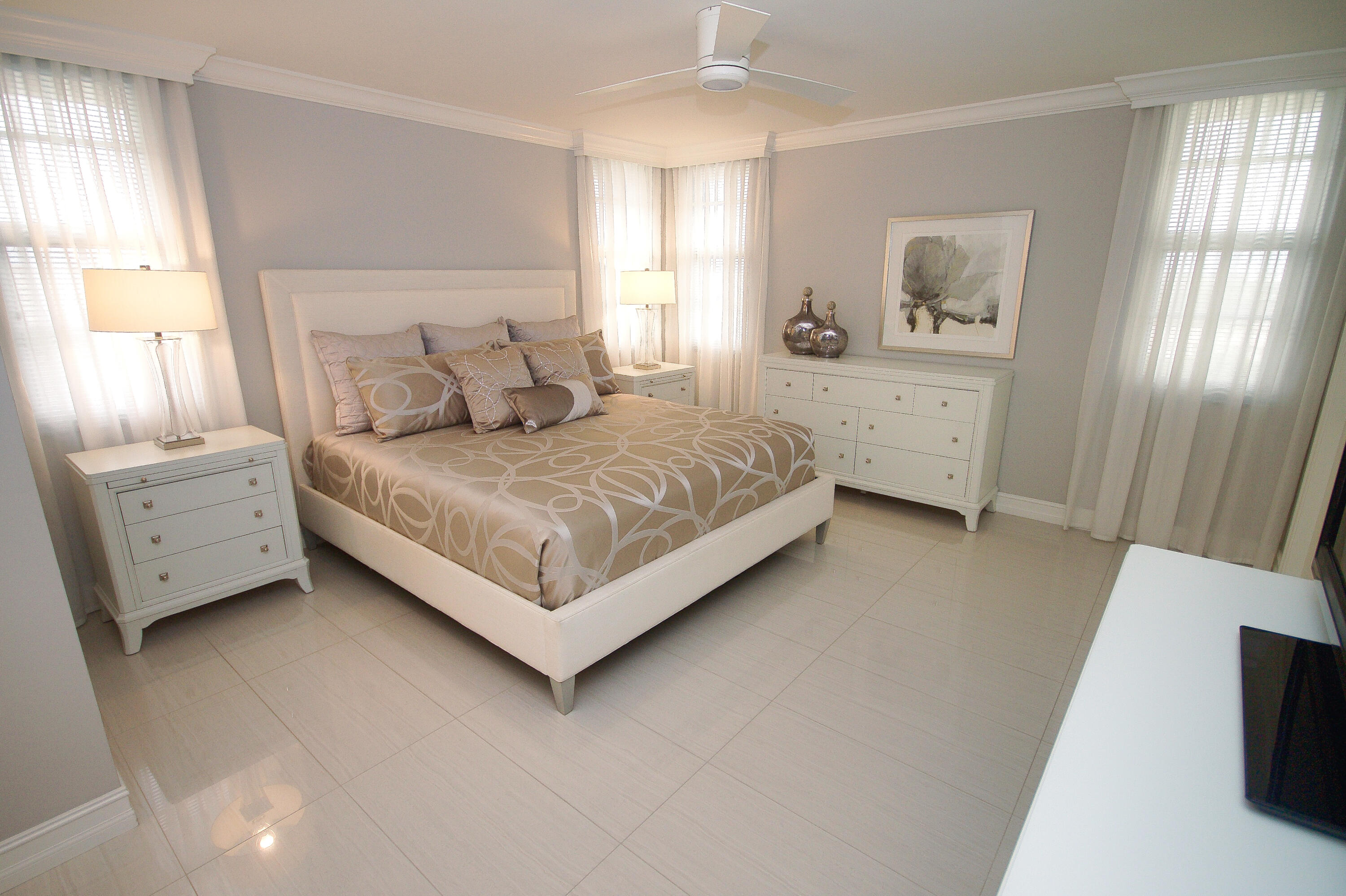 3510 Oaks Way Unit: 1001