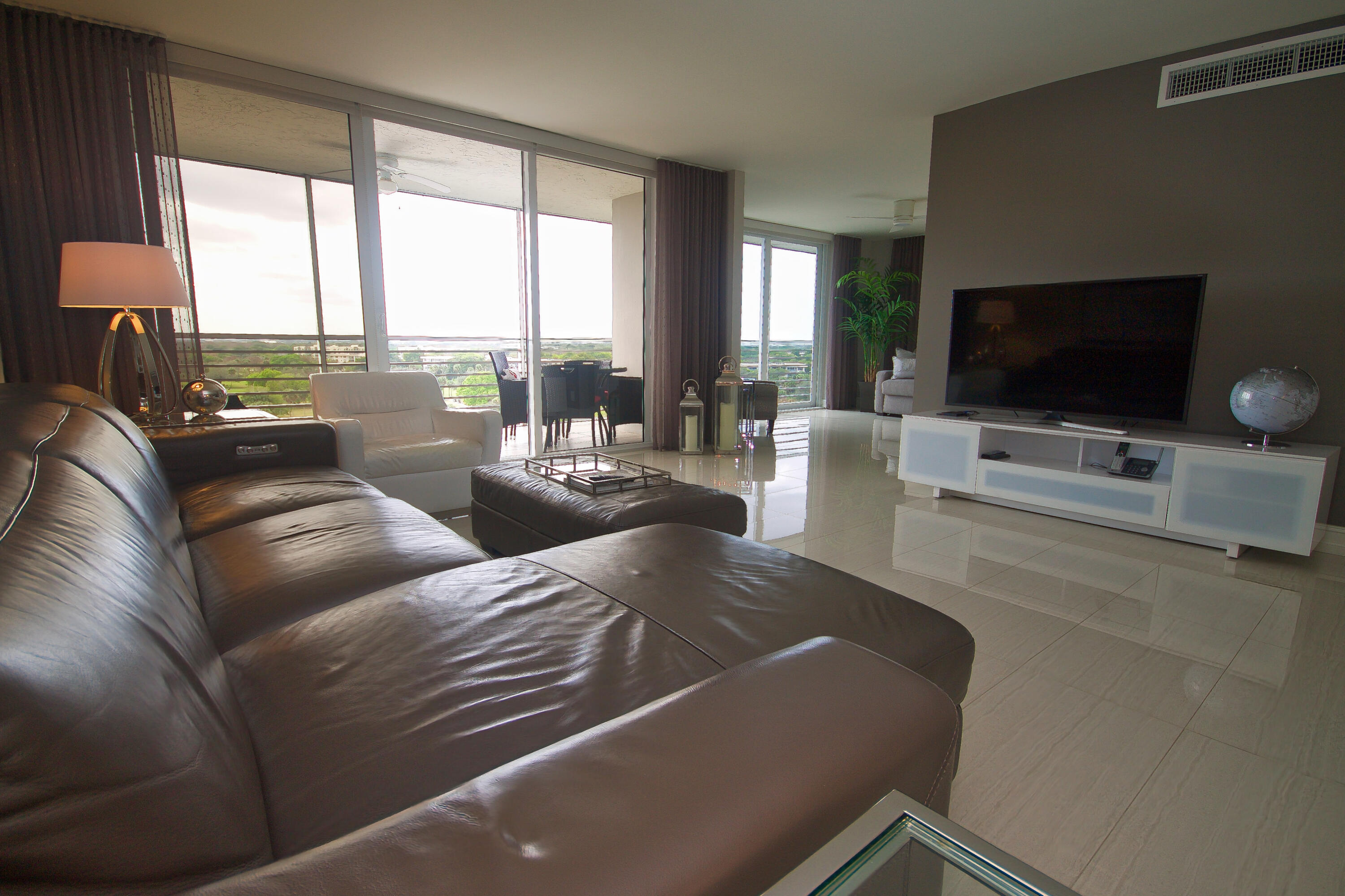 3510 Oaks Way Unit: 1001