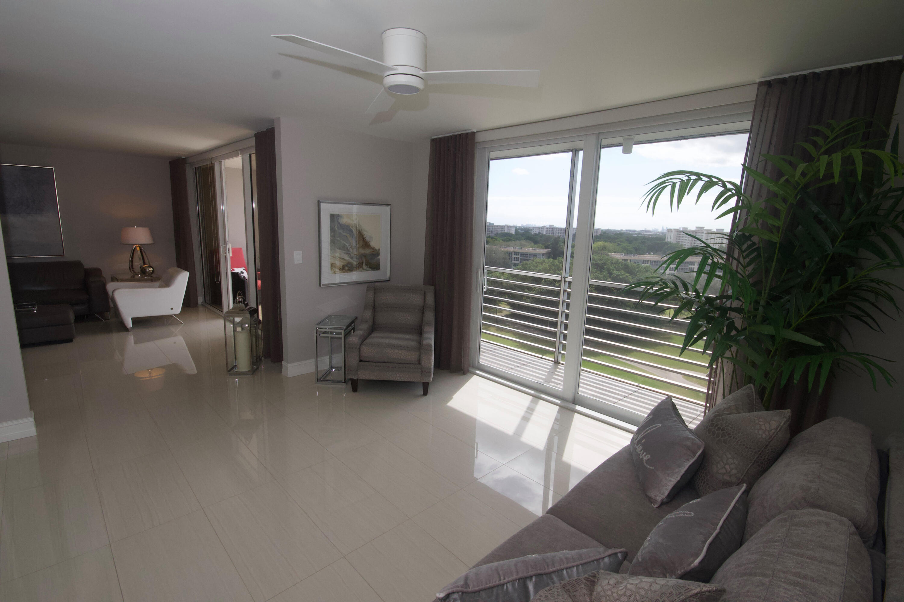3510 Oaks Way Unit: 1001