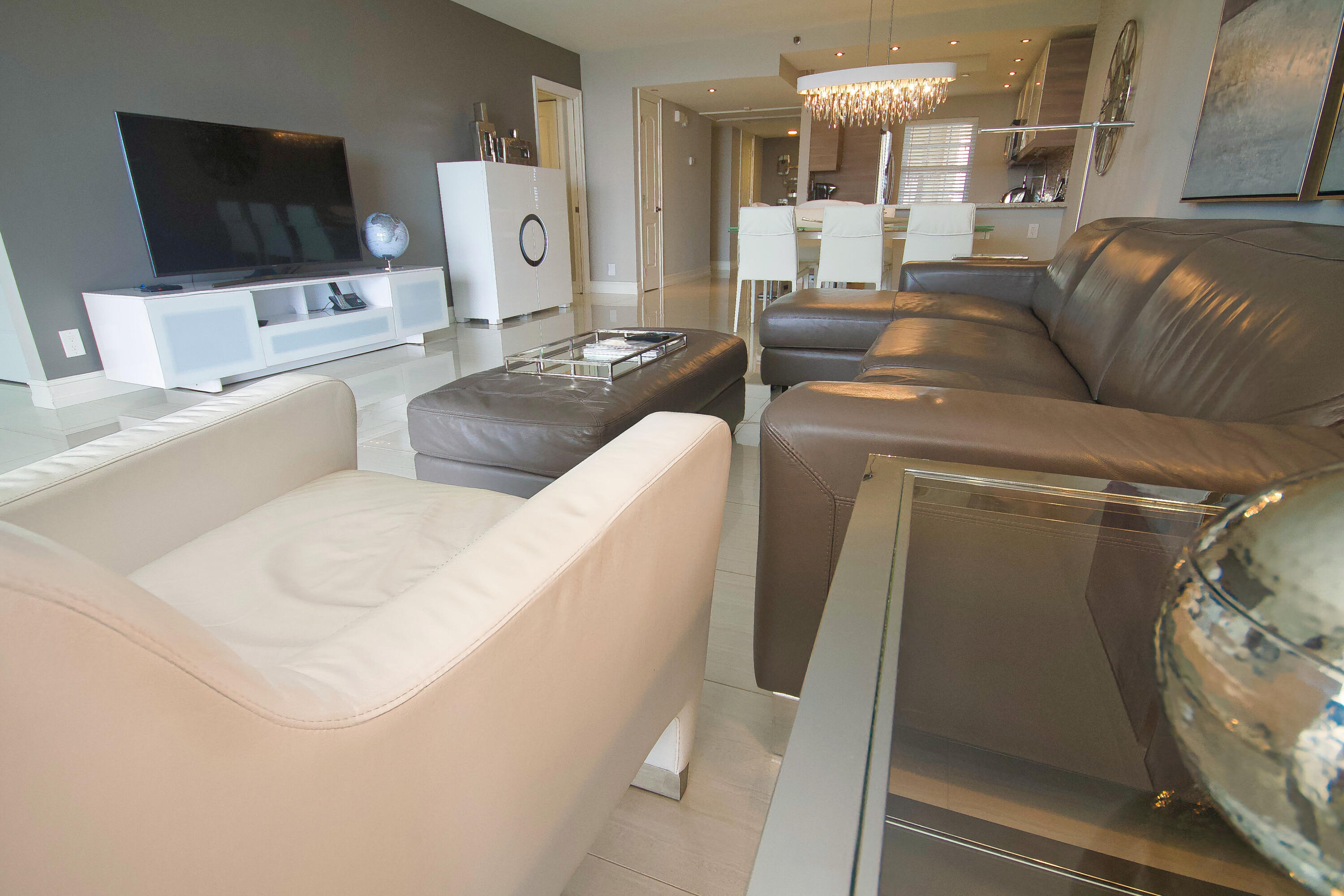 3510 Oaks Way Unit: 1001