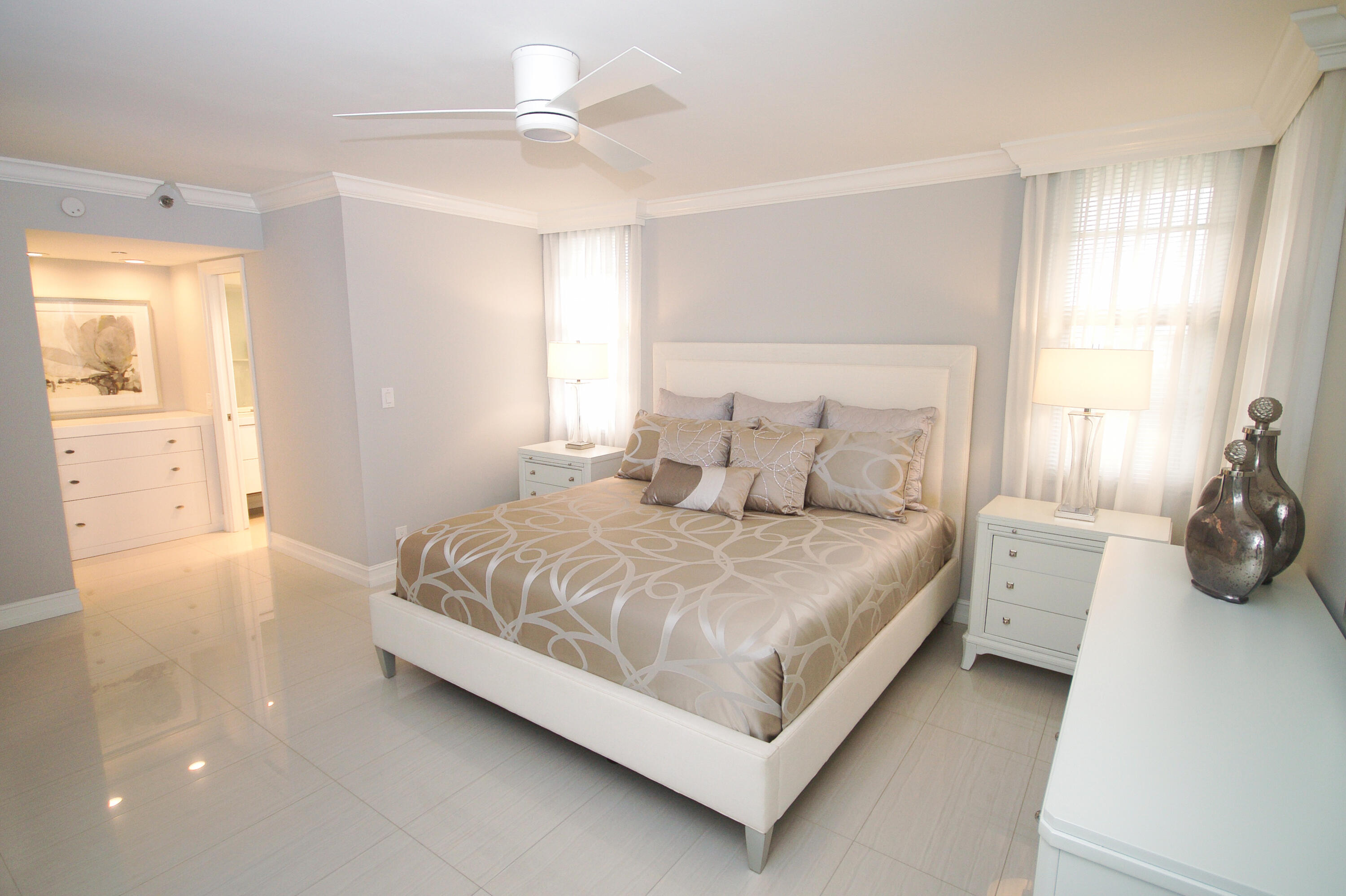 3510 Oaks Way Unit: 1001