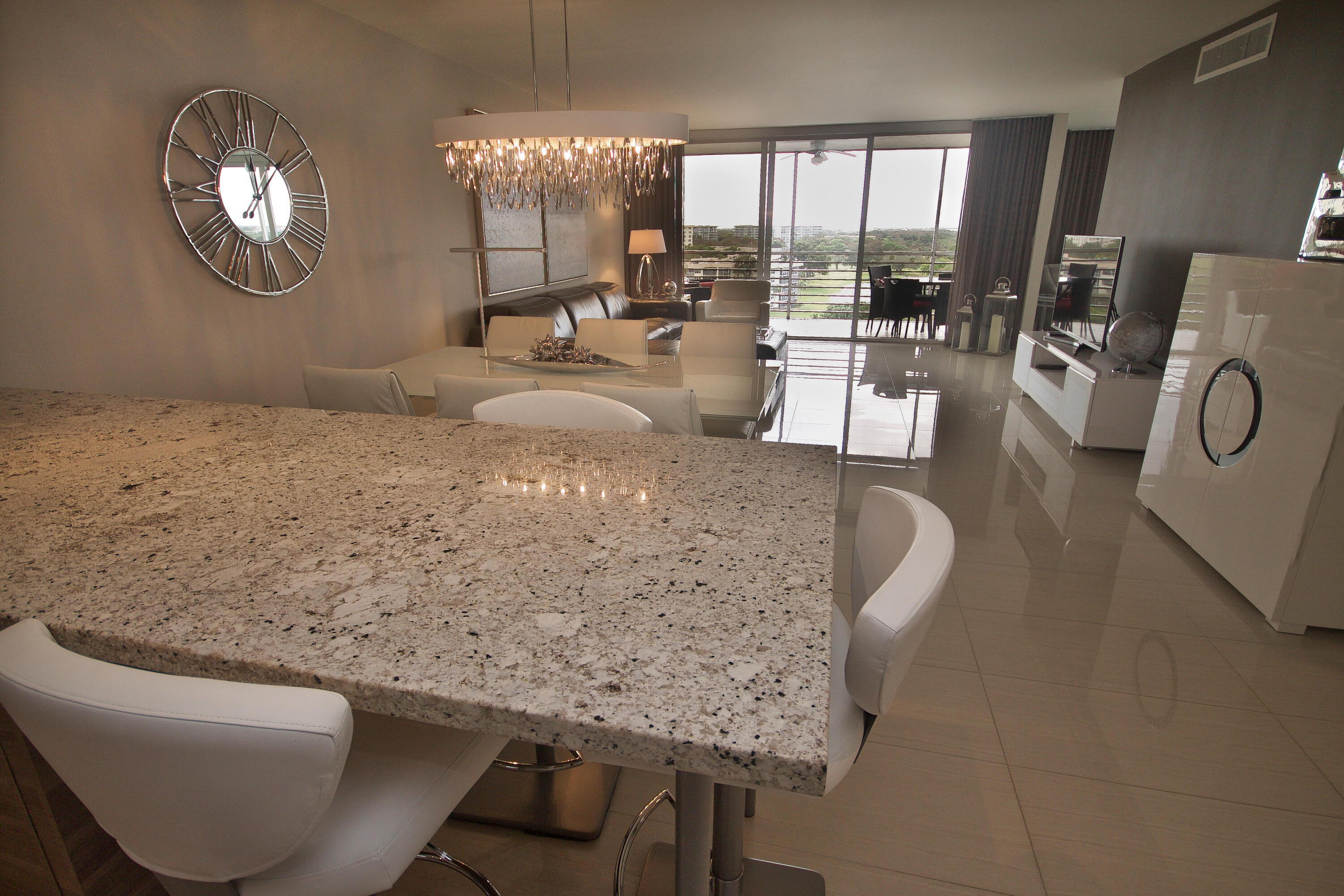 3510 Oaks Way Unit: 1001