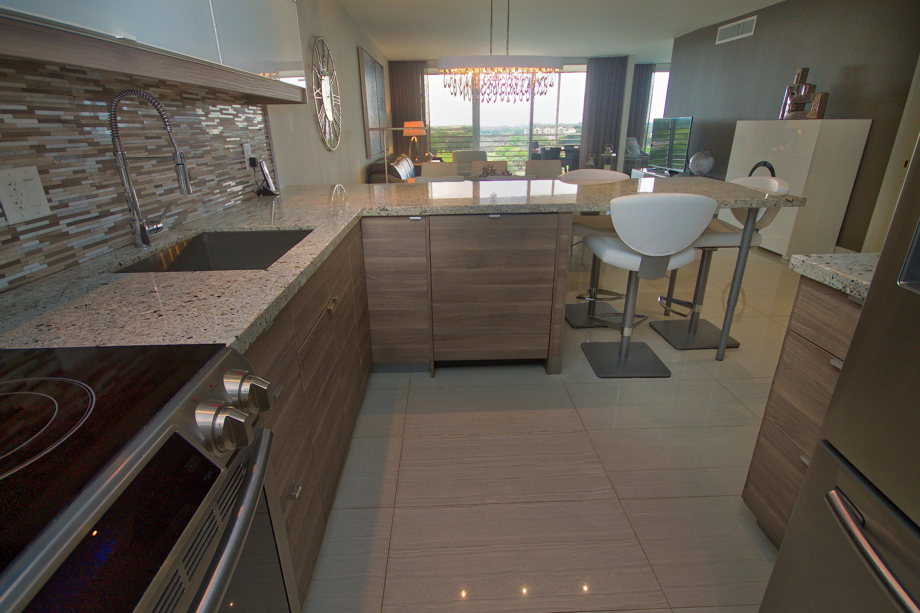 3510 Oaks Way Unit: 1001