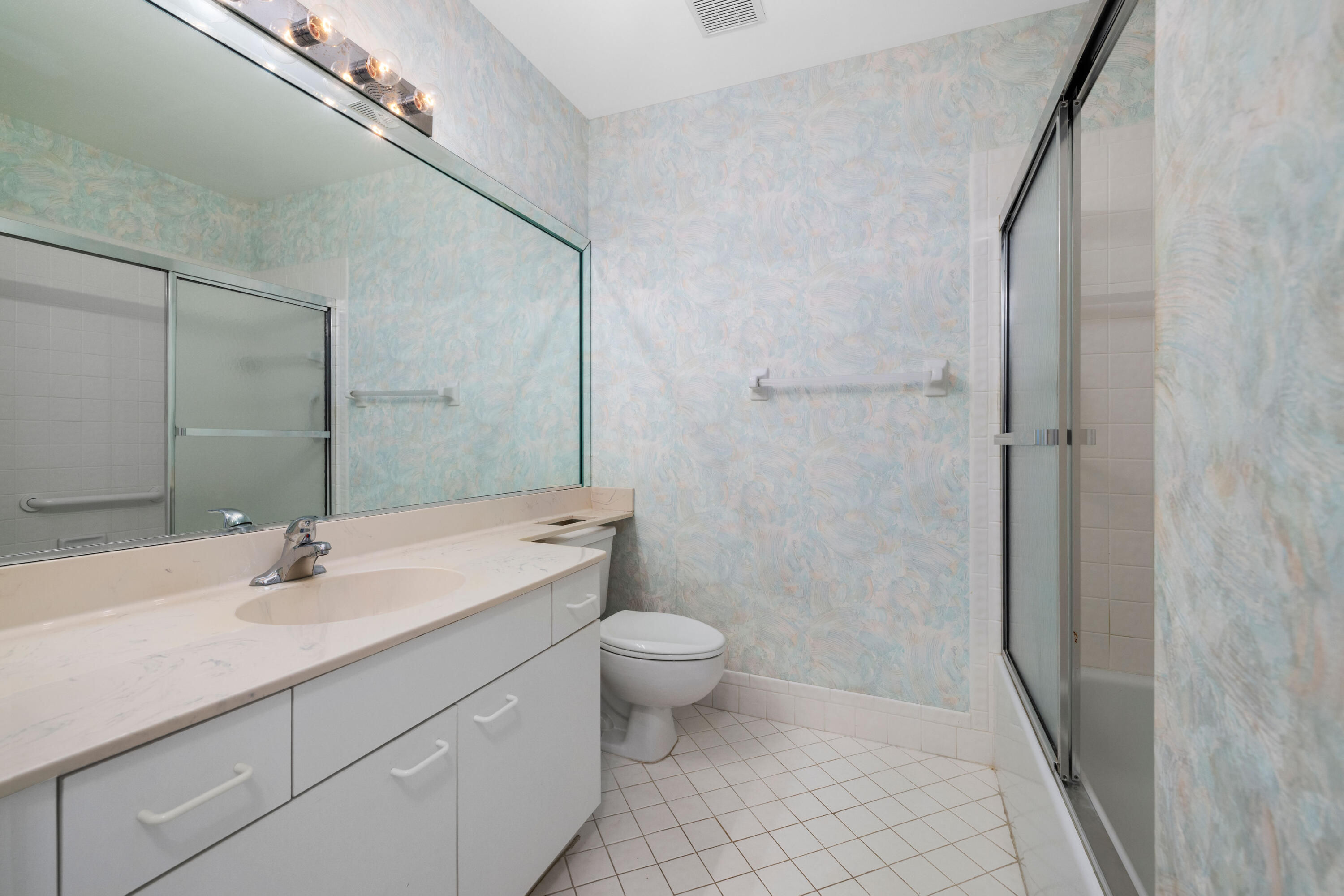 4450 NW 30th Street Unit: 113