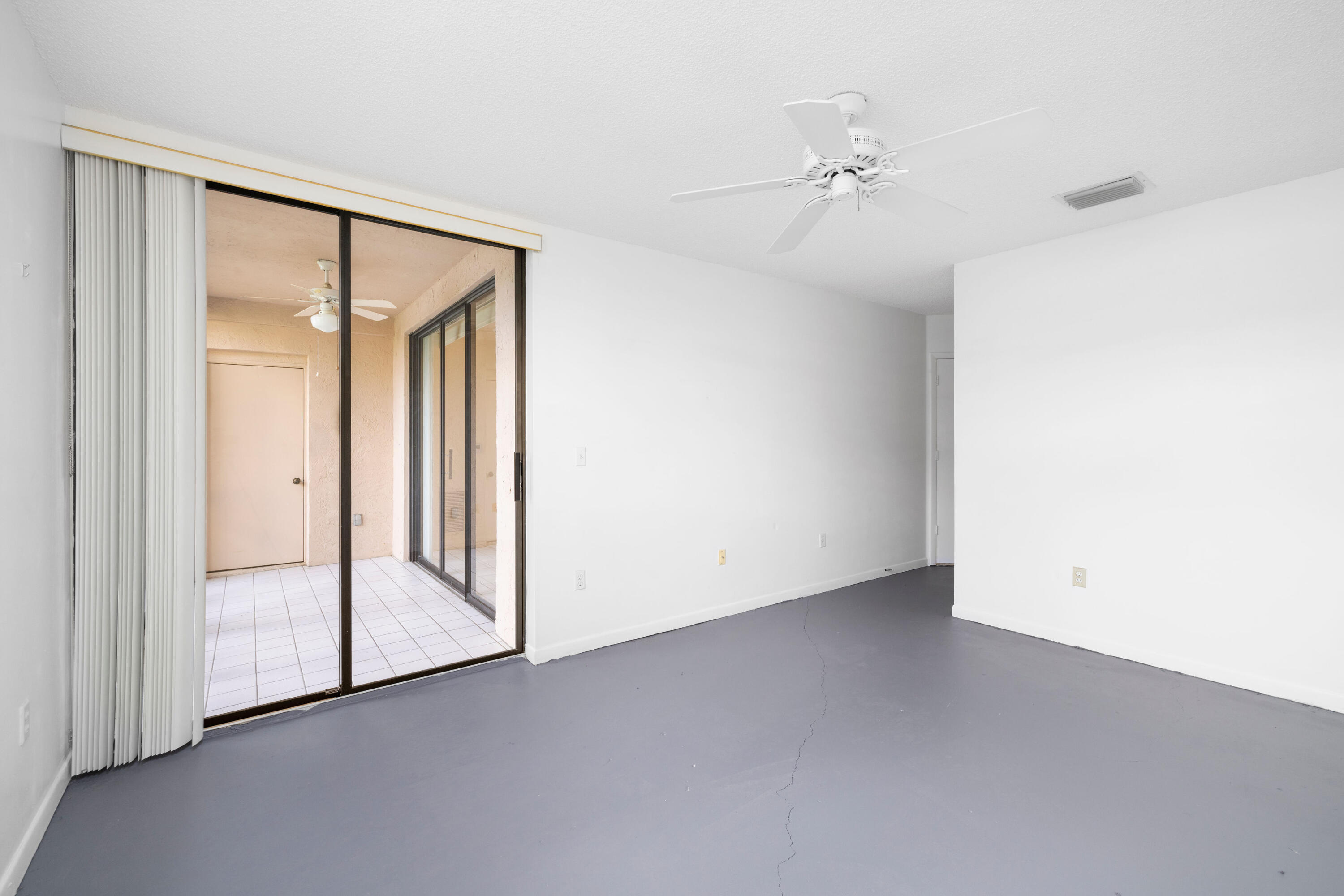 4450 NW 30th Street Unit: 113