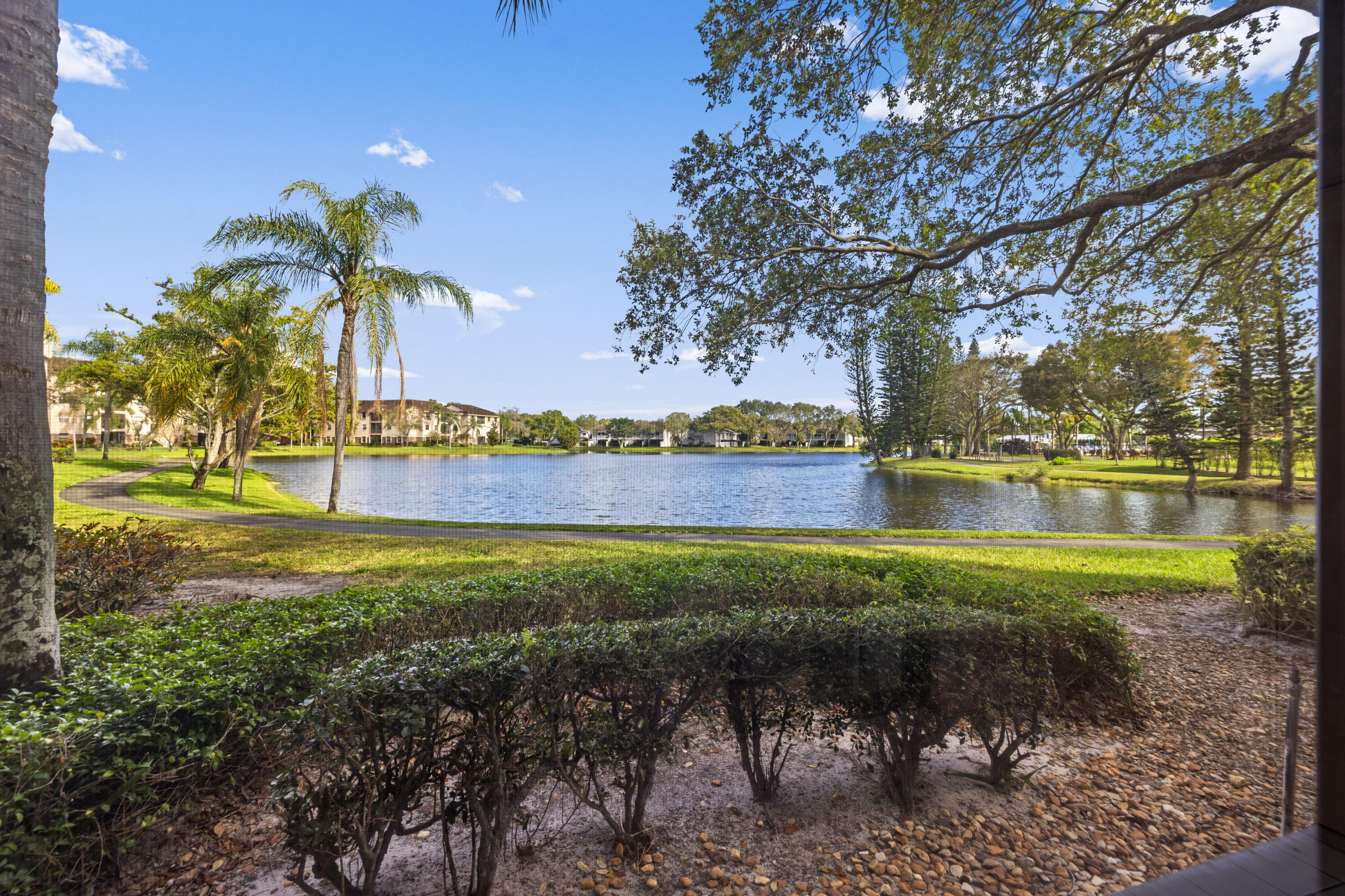 4450 NW 30th Street Unit: 113