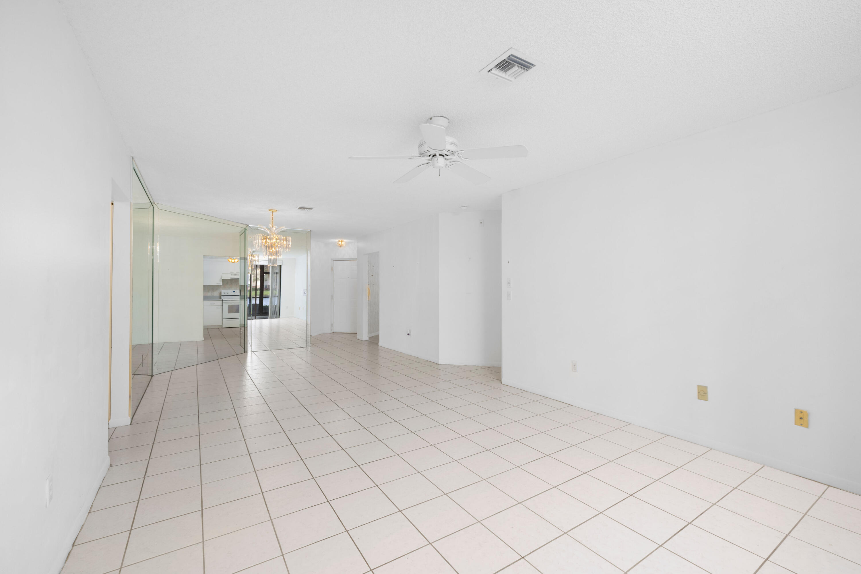 4450 NW 30th Street Unit: 113