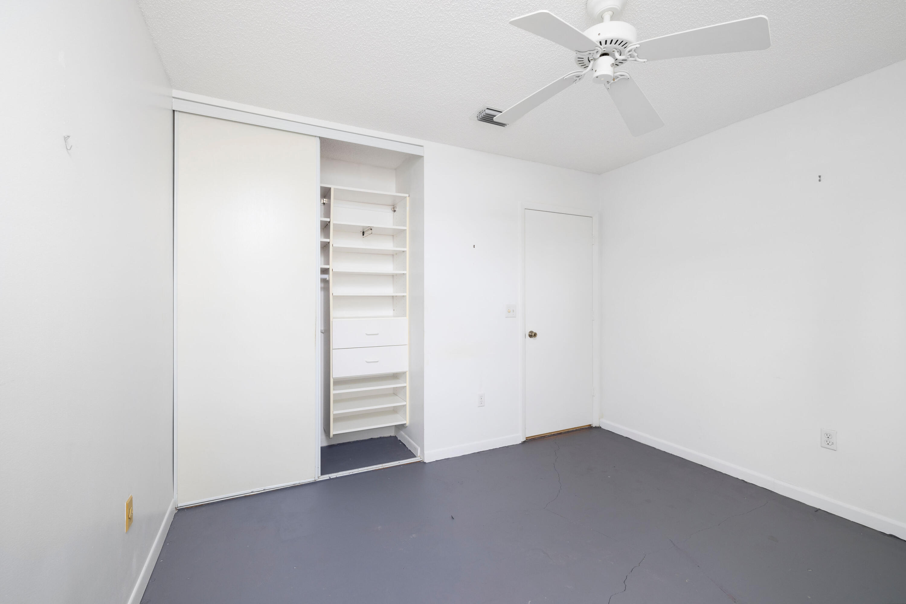 4450 NW 30th Street Unit: 113
