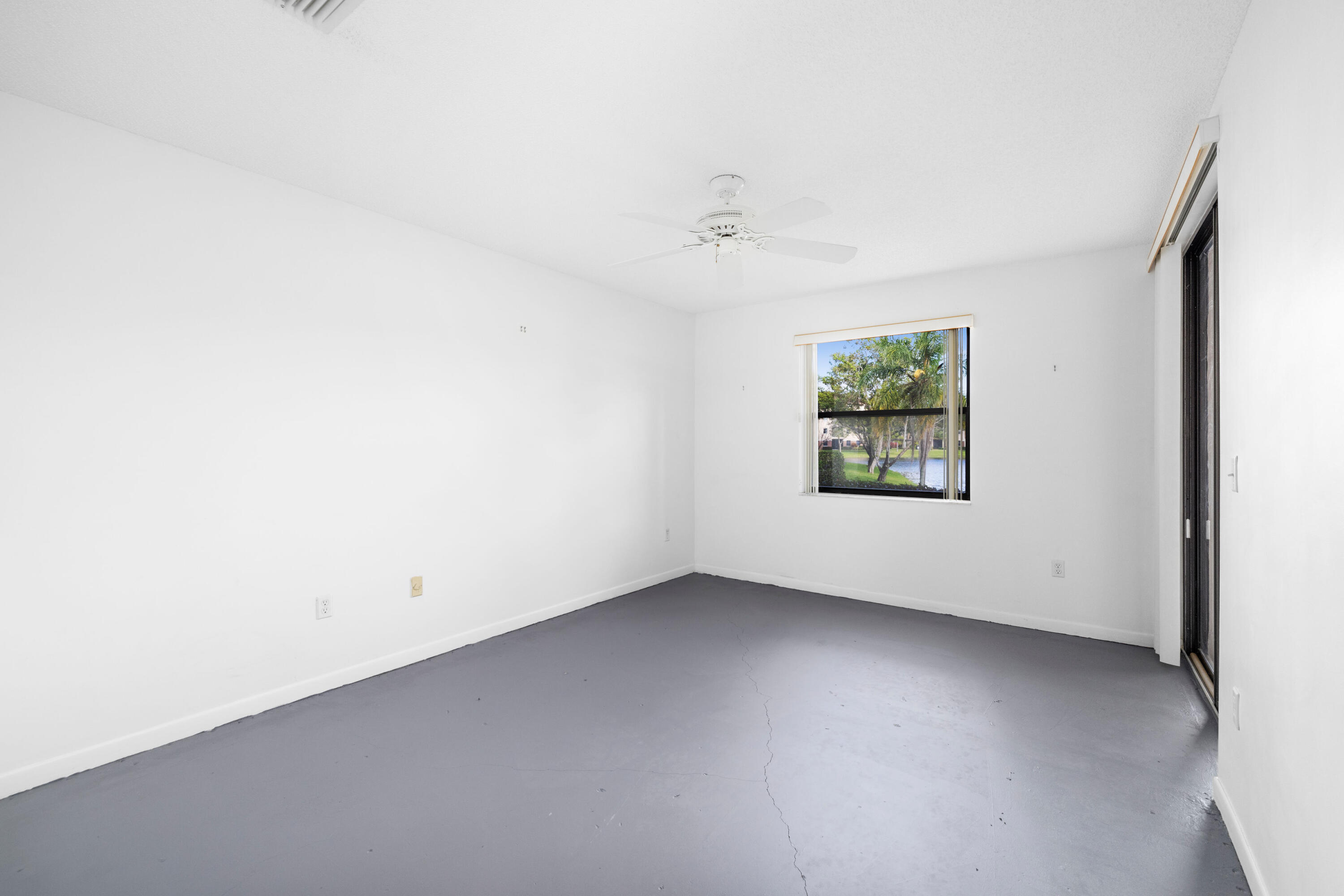 4450 NW 30th Street Unit: 113