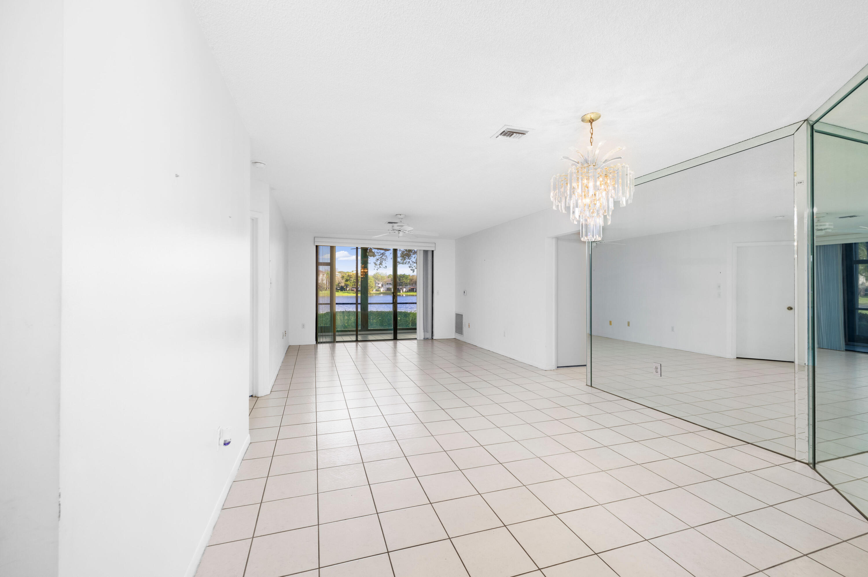 4450 NW 30th Street Unit: 113