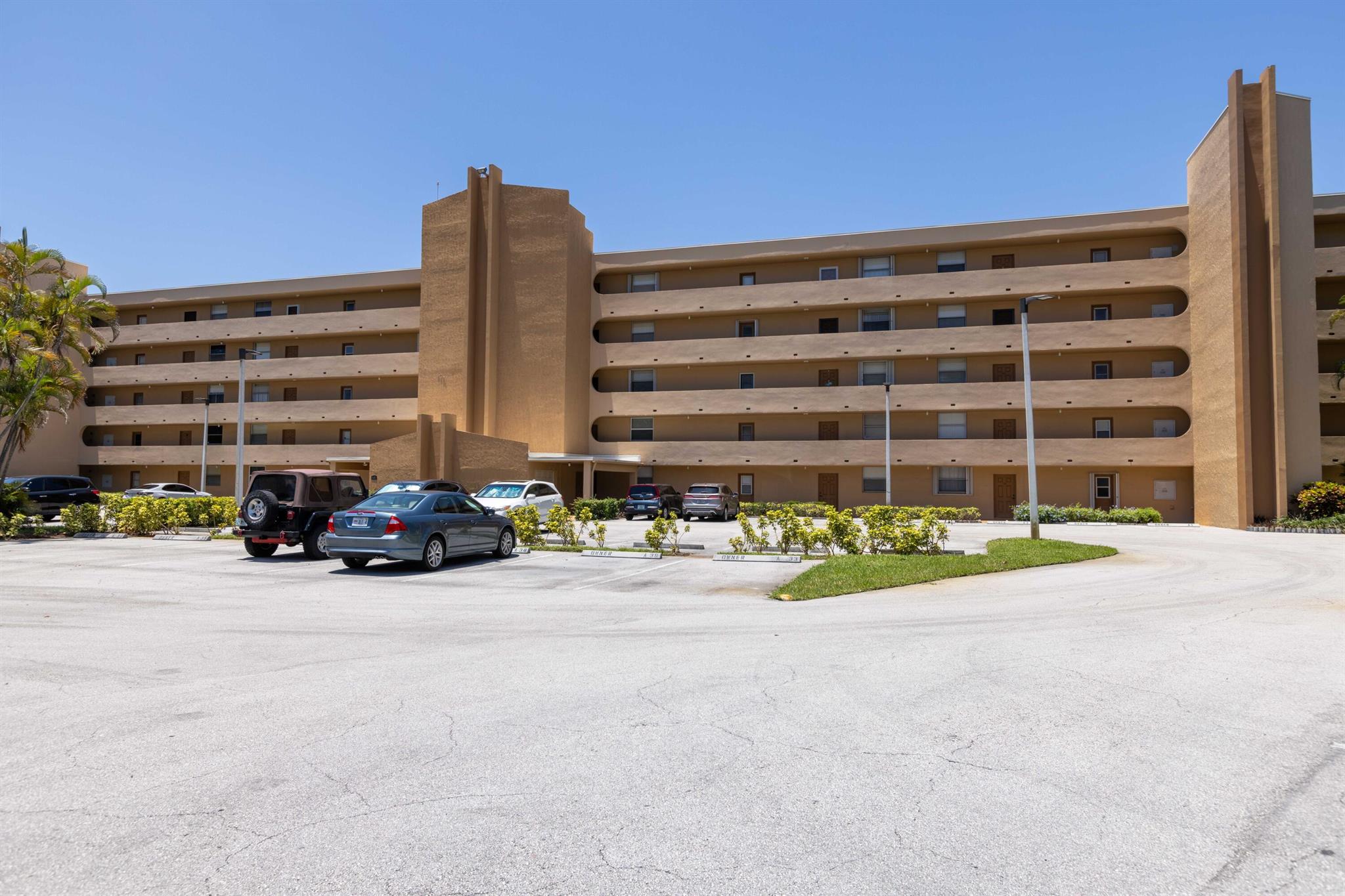 5301 NW 2nd Avenue Unit: 3080