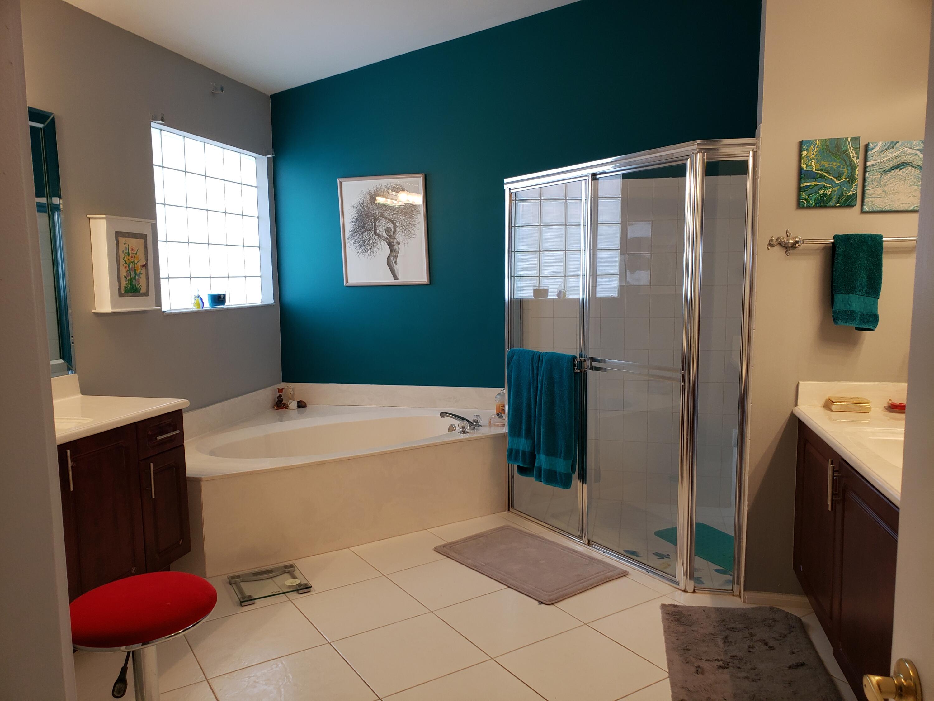 10459 Utopia Circle S