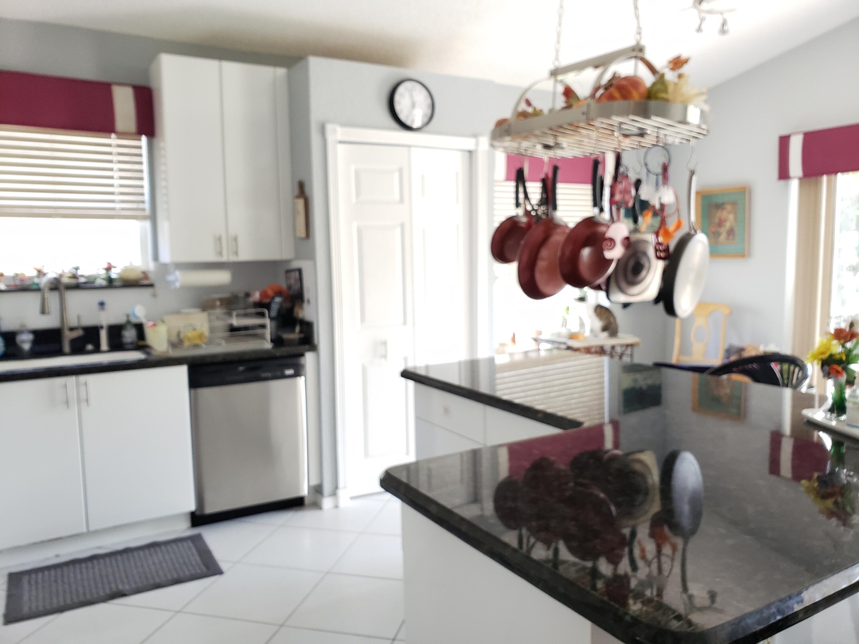 10459 Utopia Circle S