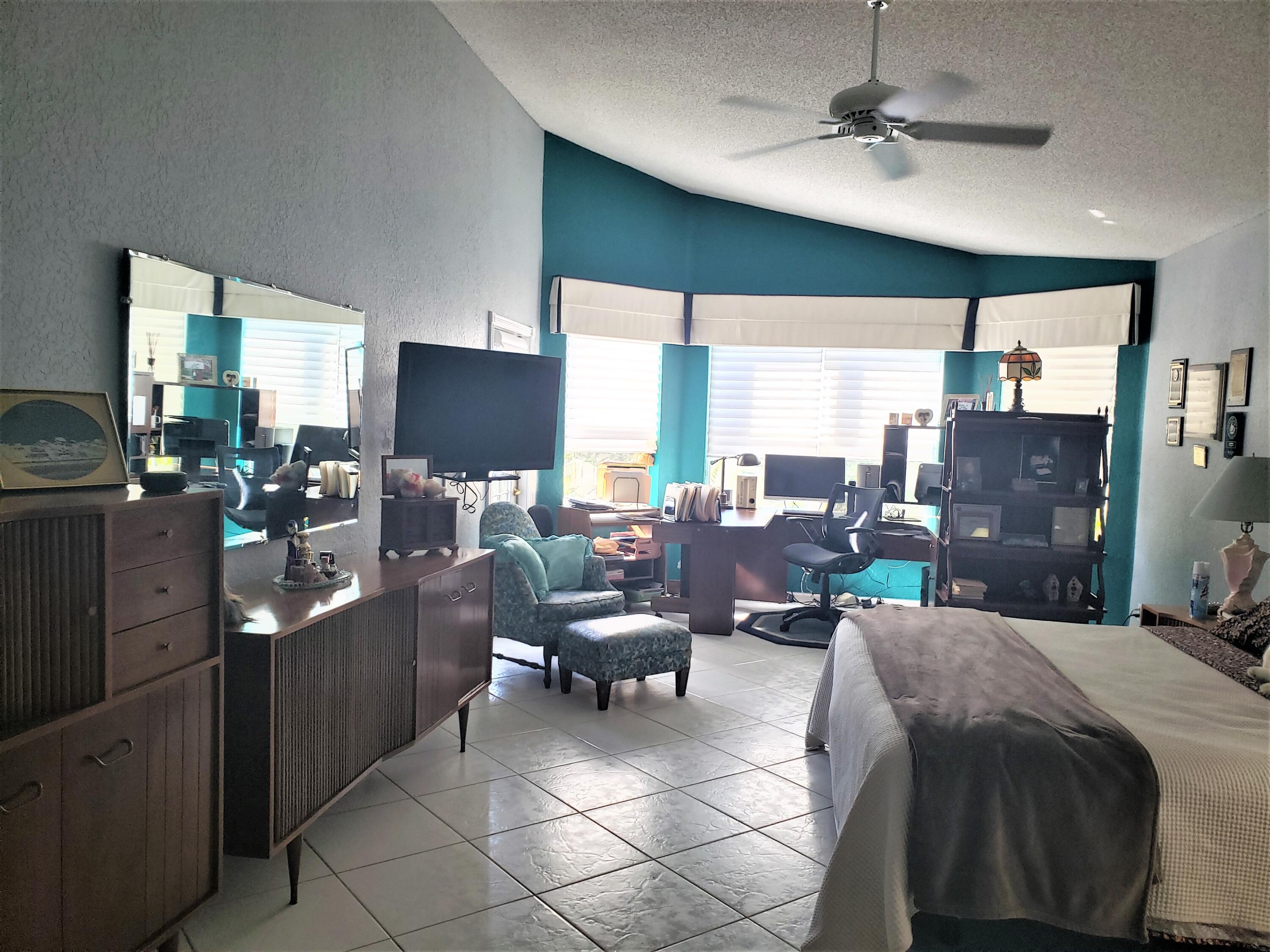 10459 Utopia Circle S