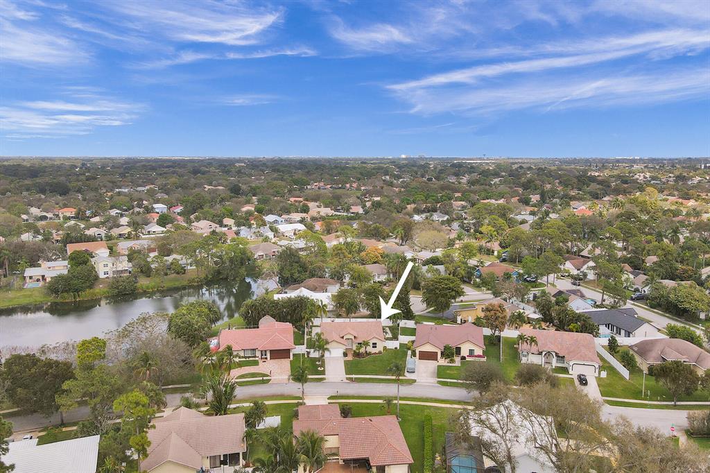 4075 NW 7th Court