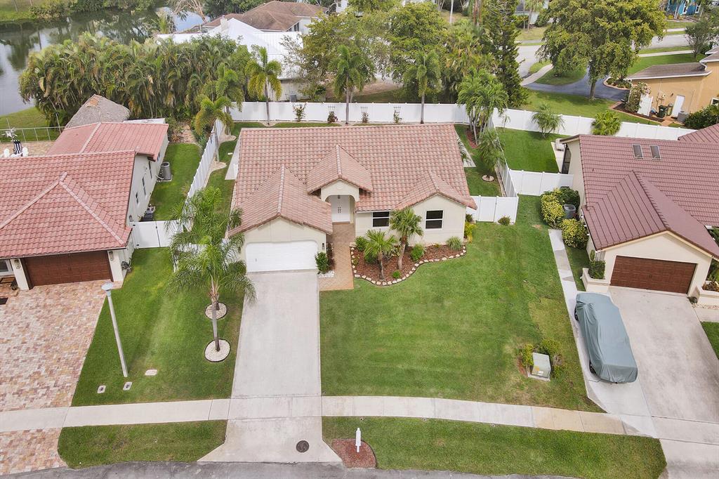 4075 NW 7th Court