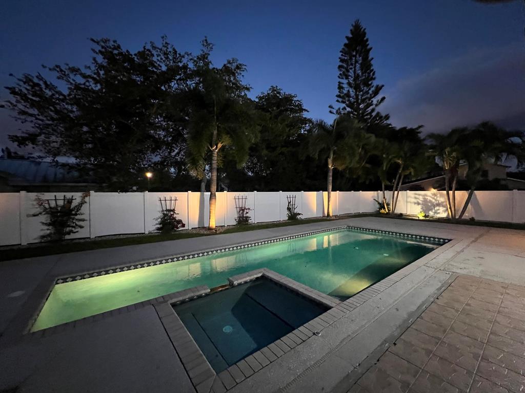 4075 NW 7th Court