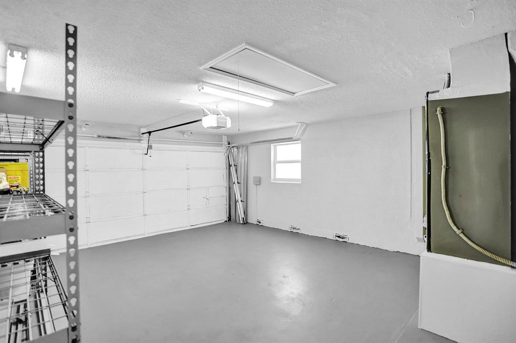 4075 NW 7th Court
