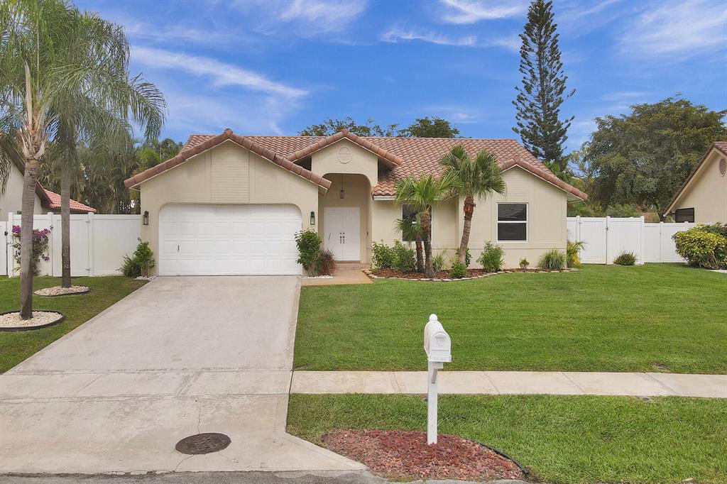 4075 NW 7th Court