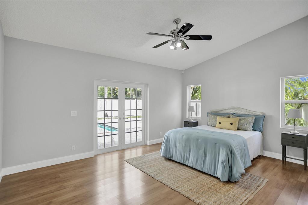 4075 NW 7th Court