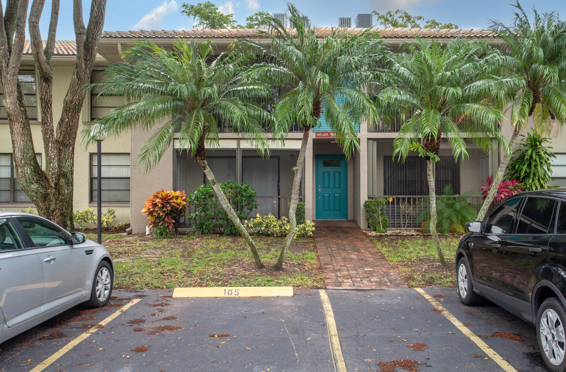 9810 Pineapple Tree Drive Unit: 105