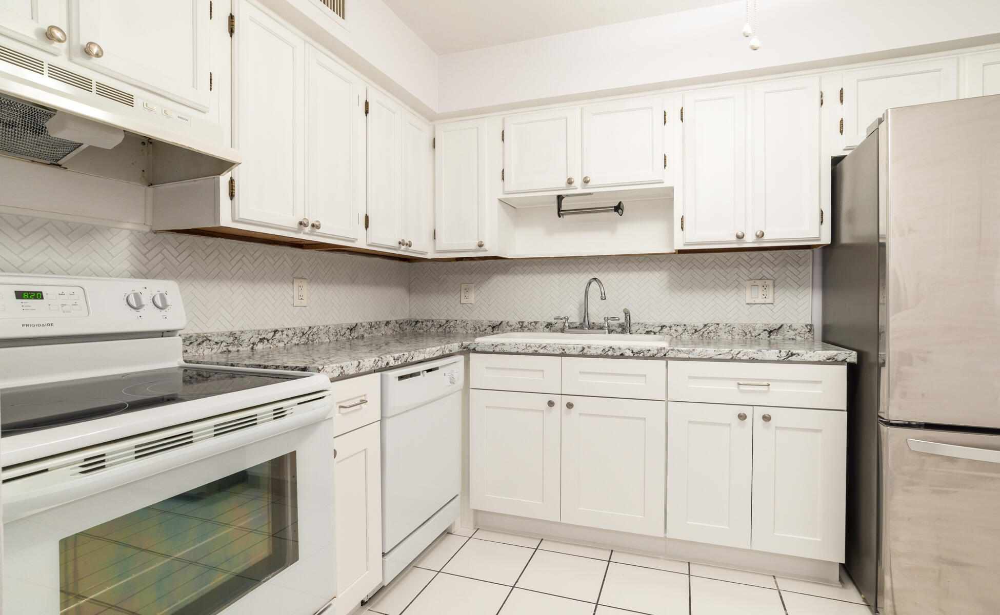 9810 Pineapple Tree Drive Unit: 105
