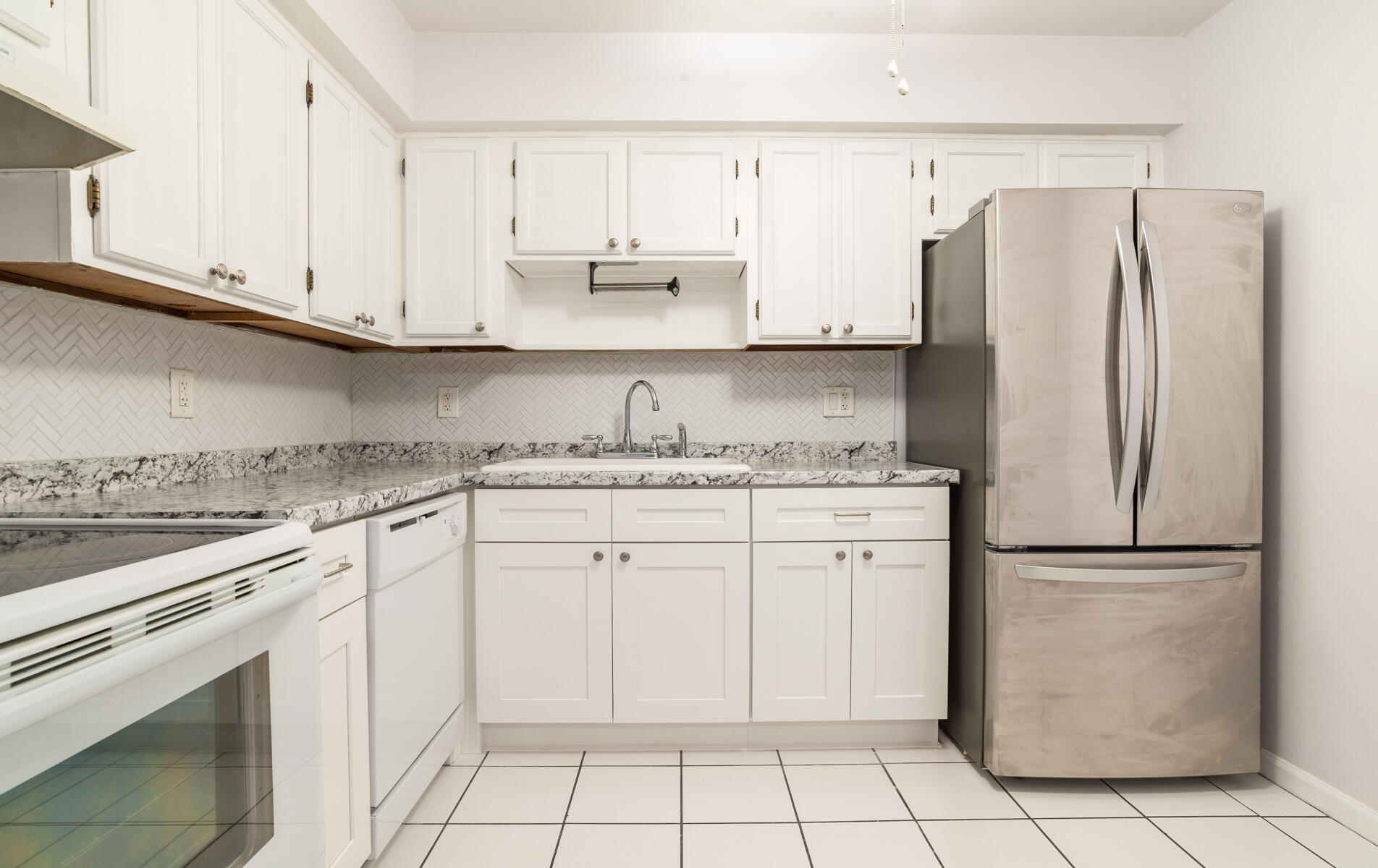 9810 Pineapple Tree Drive Unit: 105