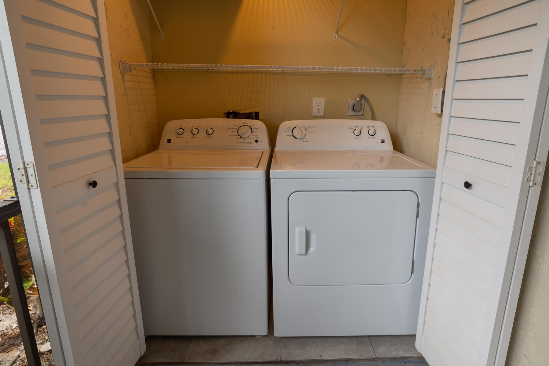 9810 Pineapple Tree Drive Unit: 105