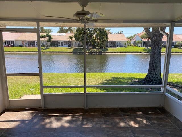 6152 Floral Lakes Drive
