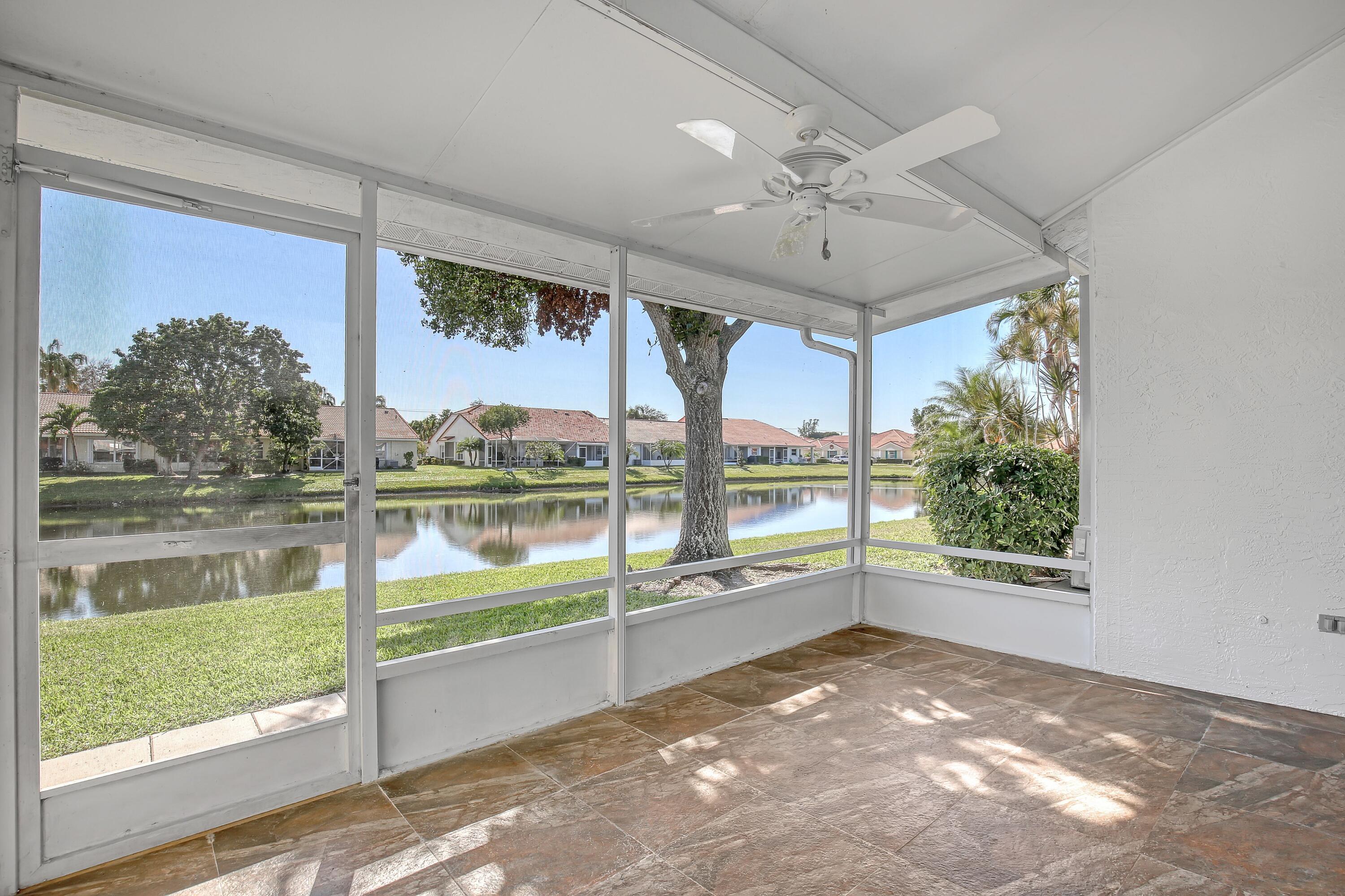 6152 Floral Lakes Drive