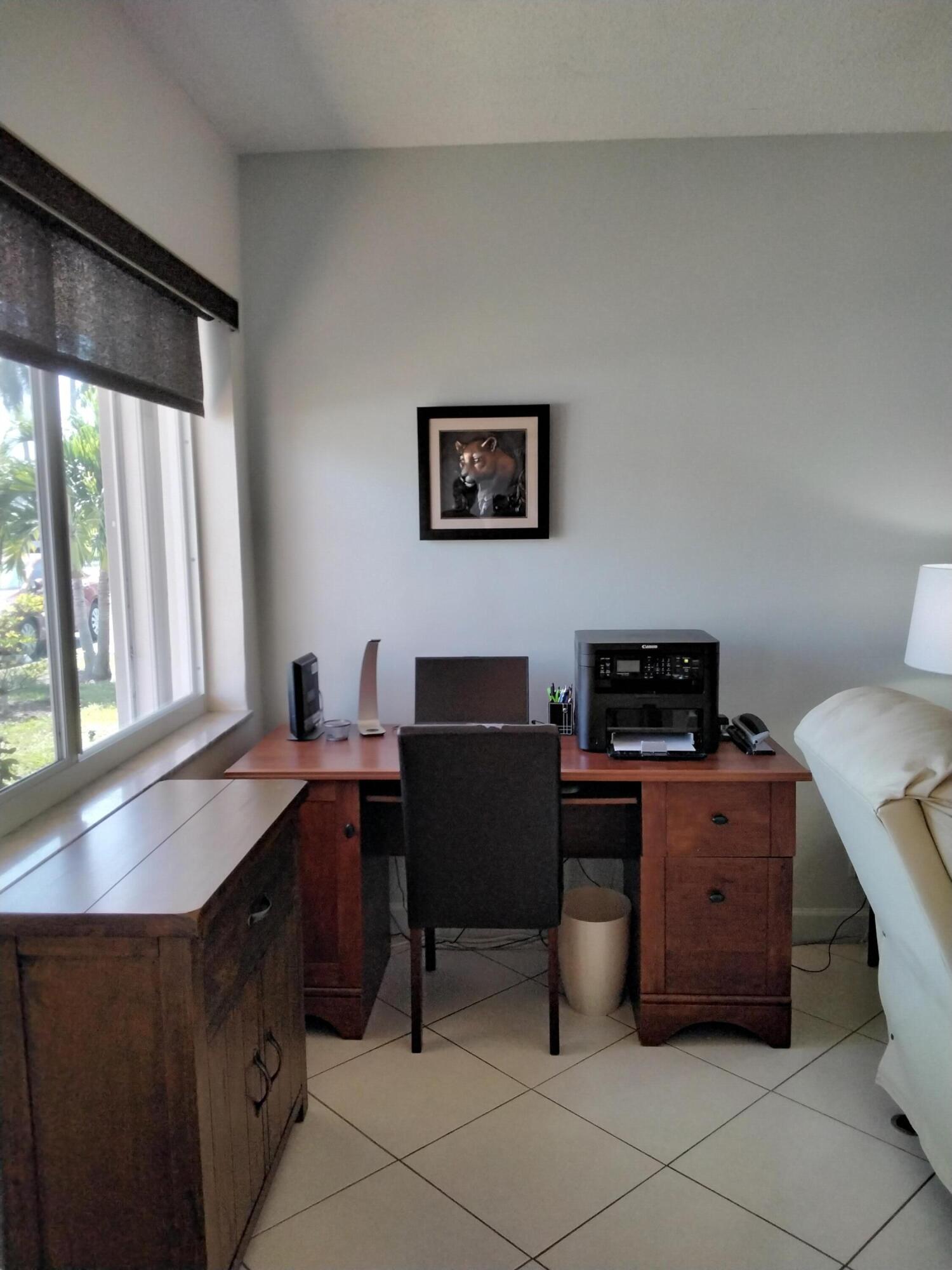 820 SW 11th Avenue Unit: 9b