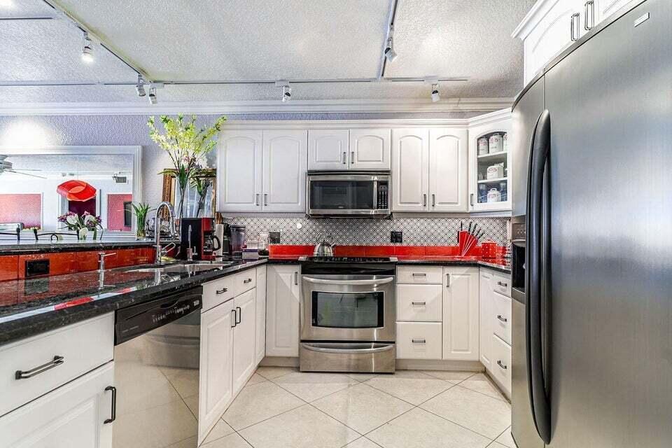 9184 Flynn Circle Unit: 6