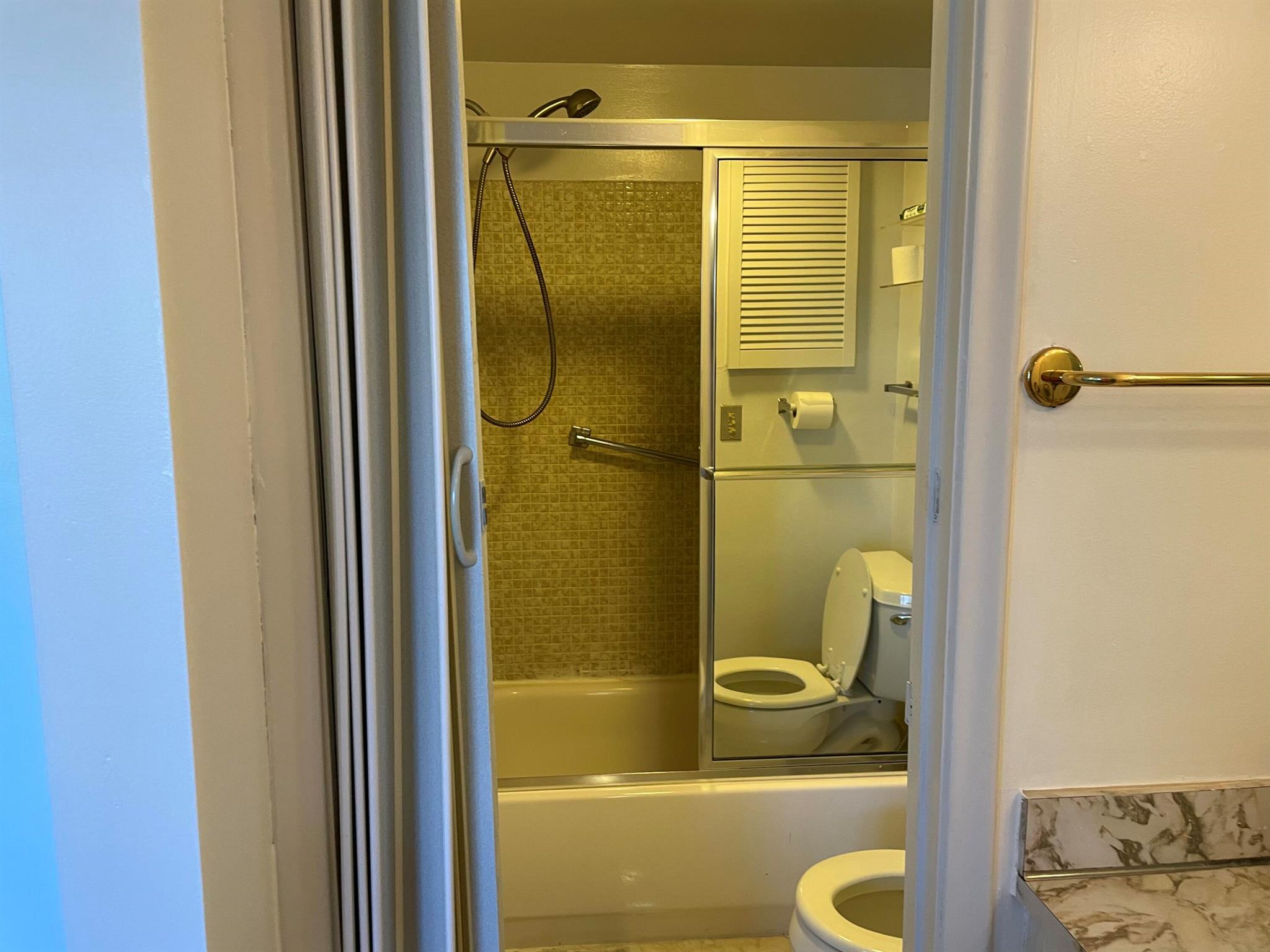 304 Wellington M Unit: 304 M