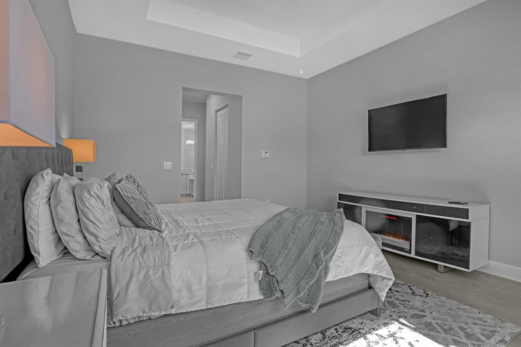 15401 Destiny Drive