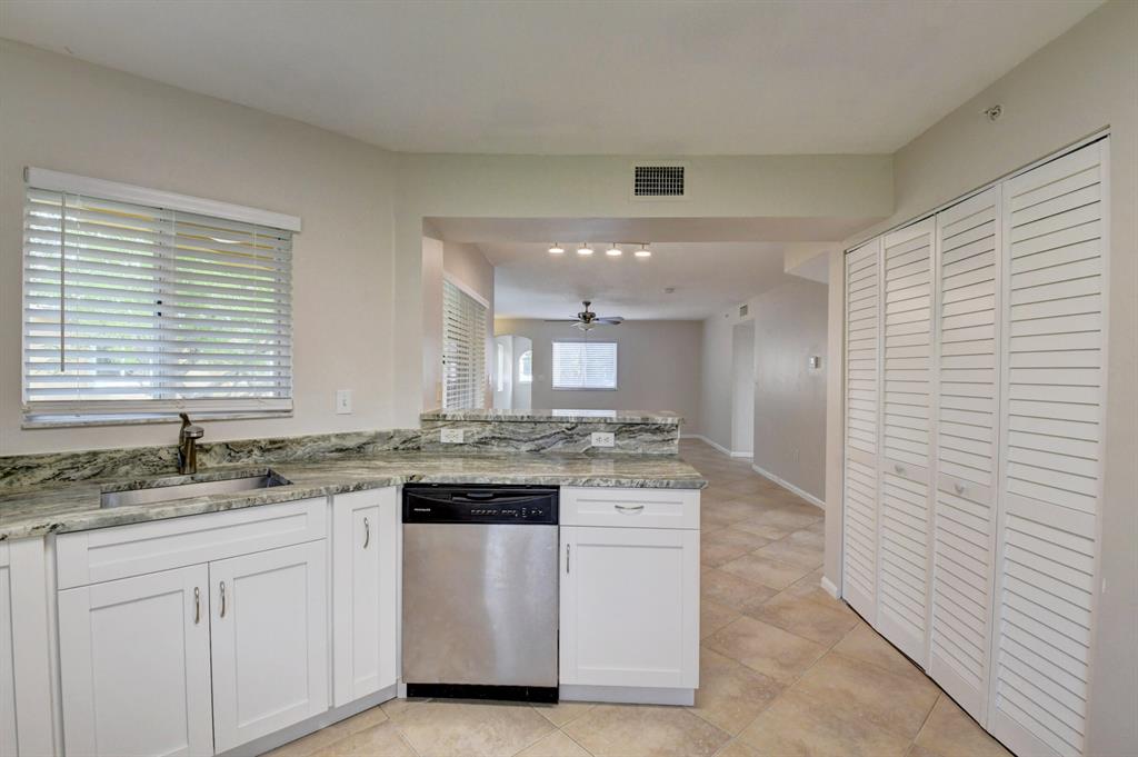 500 Scotia Drive Unit: 206