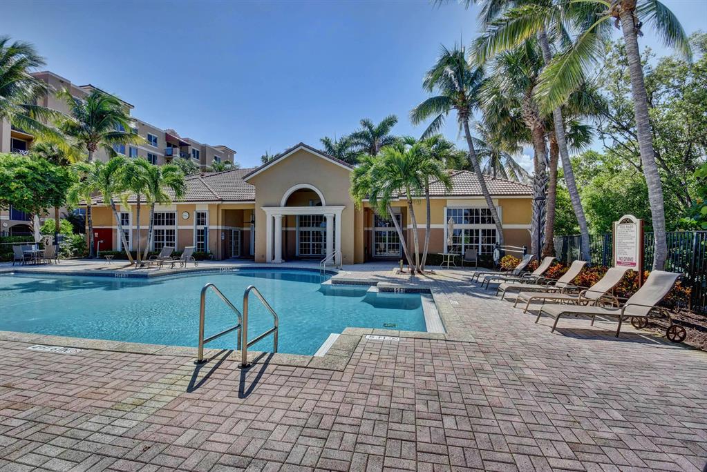 500 Scotia Drive Unit: 206