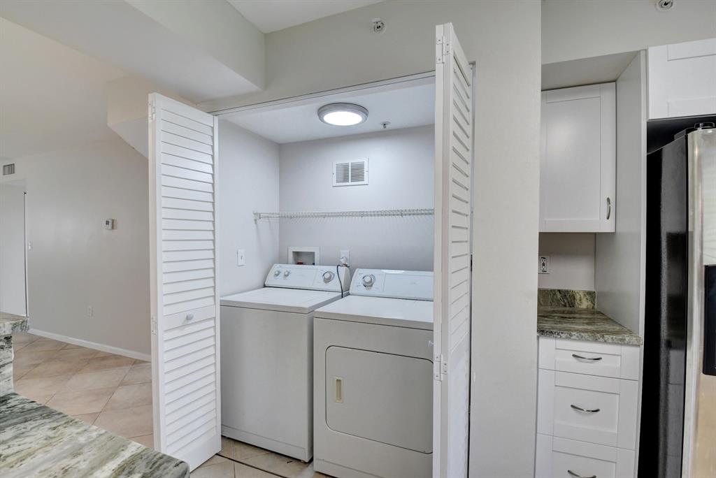 500 Scotia Drive Unit: 206