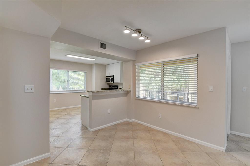 500 Scotia Drive Unit: 206
