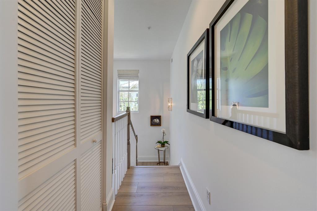 226 N Latitude Circle Unit: 311e