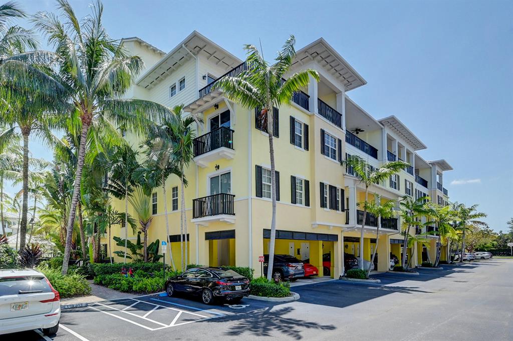 226 N Latitude Circle Unit: 311e