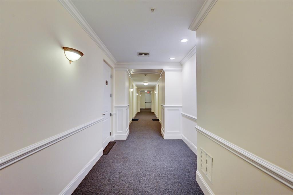 226 N Latitude Circle Unit: 311e