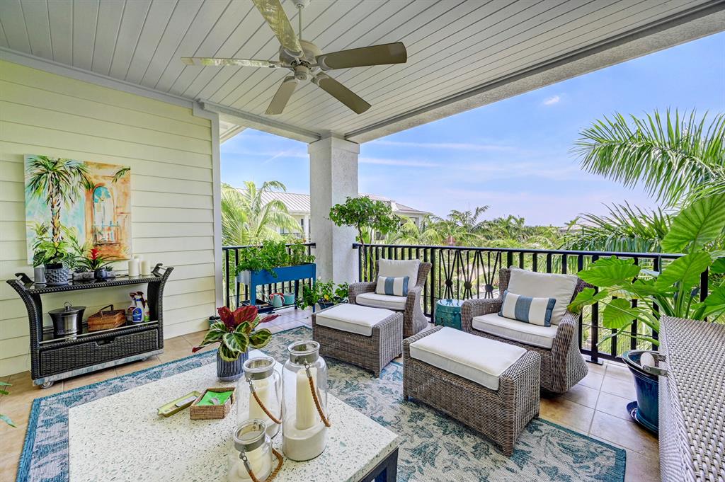 226 N Latitude Circle Unit: 311e